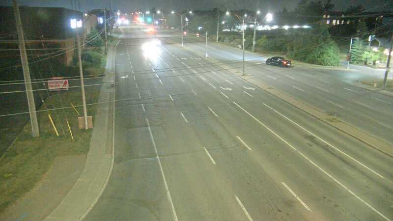 Traffic camera image at 2025-08-04 02:40:11