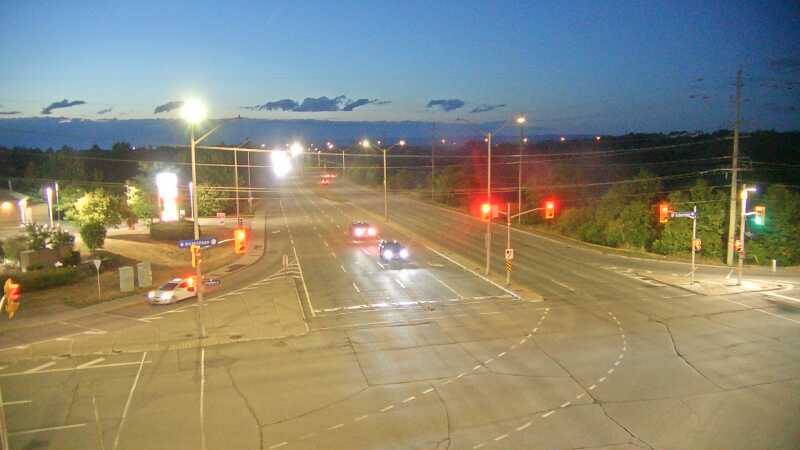 Traffic camera image at 2025-08-25 00:35:12