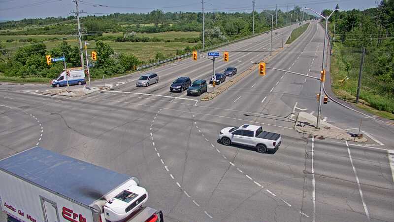 Traffic camera image at 2025-06-30 17:20:21