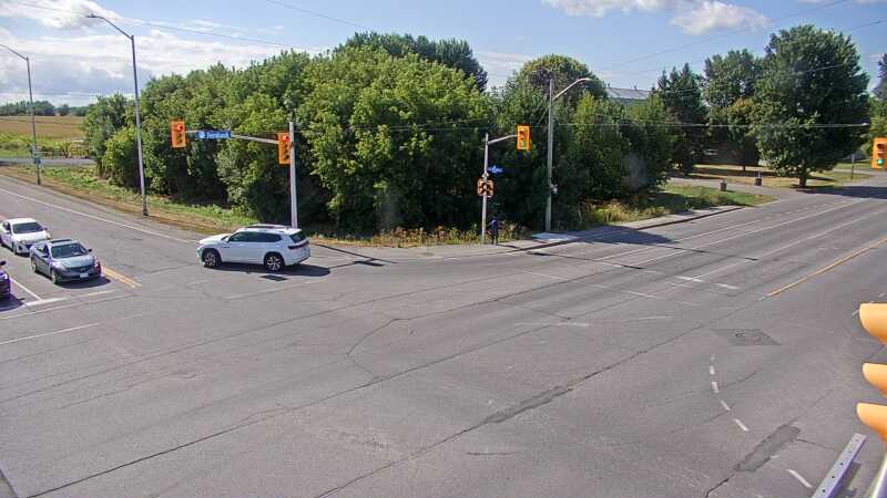 Traffic camera image at 2025-08-24 14:41:17