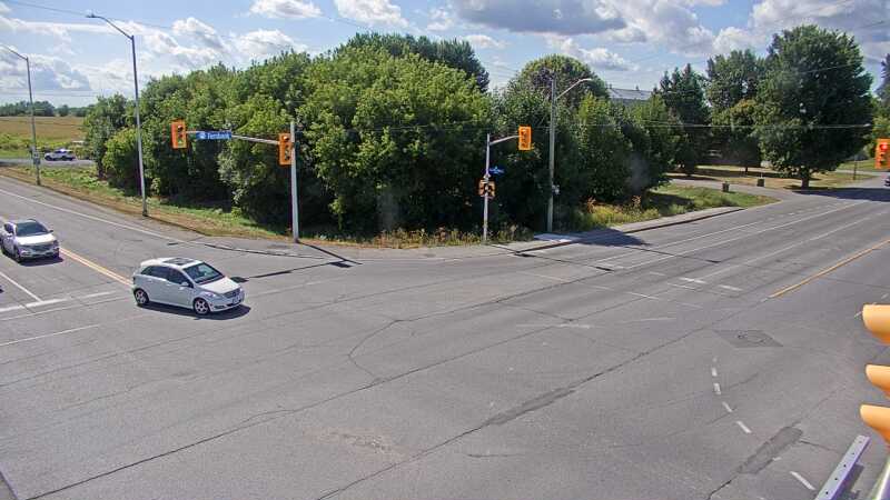 Traffic camera image at 2025-08-24 15:21:18
