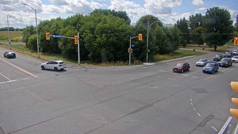 Traffic camera image at 2025-08-24 15:51:18