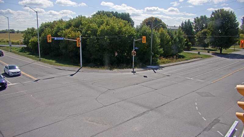 Traffic camera image at 2025-09-14 17:11:23