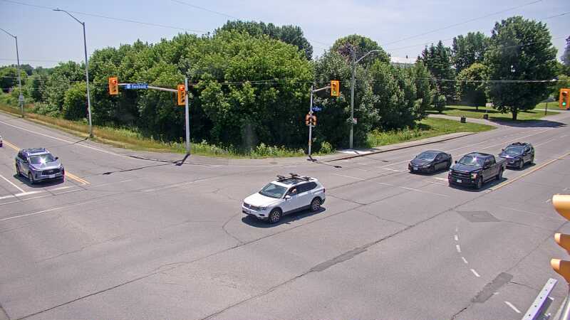 Traffic camera image at 2025-06-30 17:06:21
