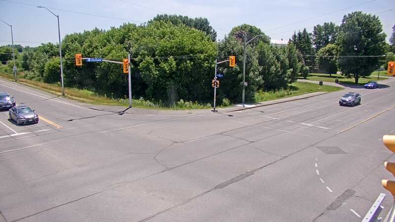 Traffic camera image at 2025-06-30 17:21:29