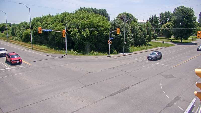 Traffic camera image at 2025-06-30 17:26:32