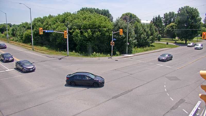 Traffic camera image at 2025-06-30 17:51:16