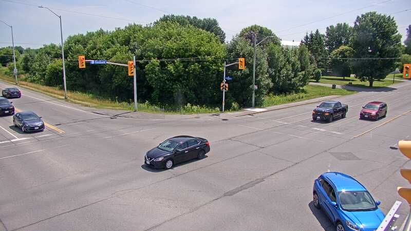 Traffic camera image at 2025-06-30 18:21:20