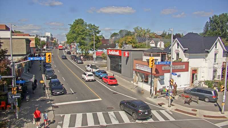 Traffic camera image at 2025-09-14 17:36:17