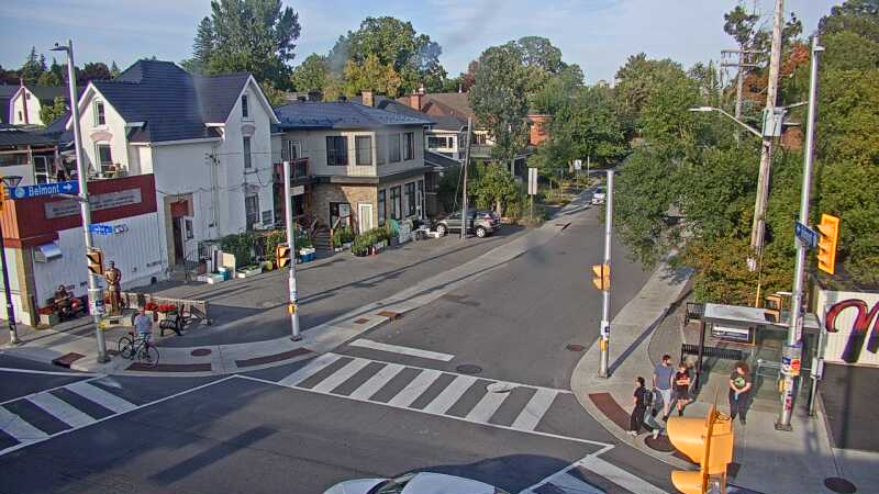 Traffic camera image at 2025-09-17 21:11:14