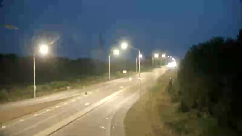 Traffic camera image at 2025-08-04 01:11:07