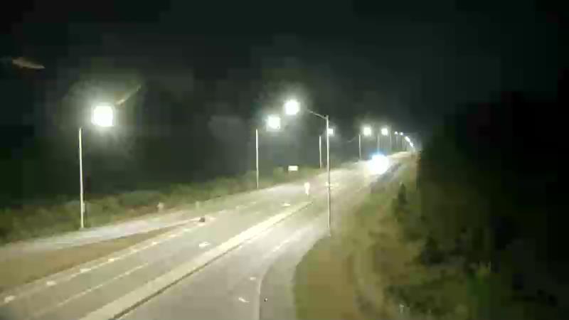 Traffic camera image at 2025-08-04 01:56:12