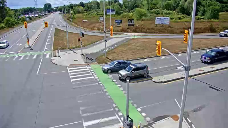 Traffic camera image at 2025-08-24 15:21:18