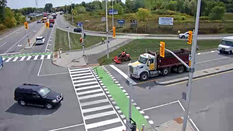 Traffic camera image at 2025-09-17 17:31:15