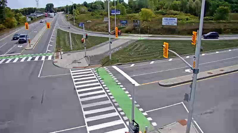 Traffic camera image at 2025-09-17 17:36:17