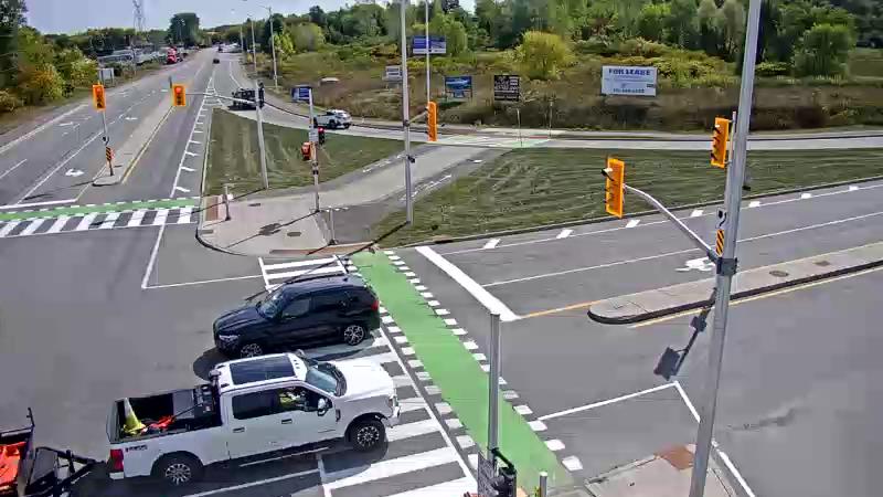 Traffic camera image at 2025-09-17 17:56:09