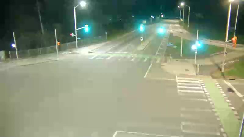 Traffic camera image at 2025-05-09 07:00:58