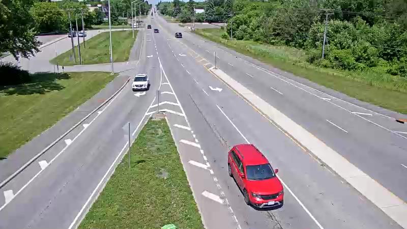 Traffic camera image at 2025-06-30 17:21:30