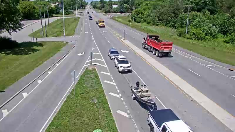 Traffic camera image at 2025-06-30 17:37:54