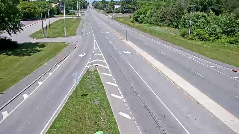 Traffic camera image at 2025-06-30 17:46:20