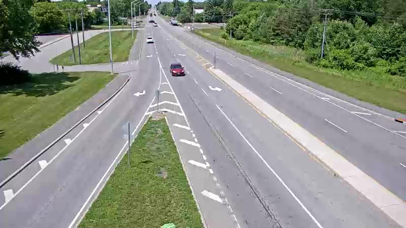 Traffic camera image at 2025-06-30 17:56:21