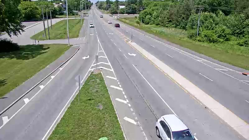 Traffic camera image at 2025-06-30 18:06:15