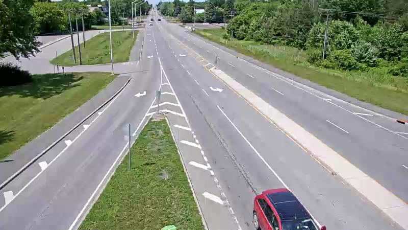 Traffic camera image at 2025-06-30 18:16:19
