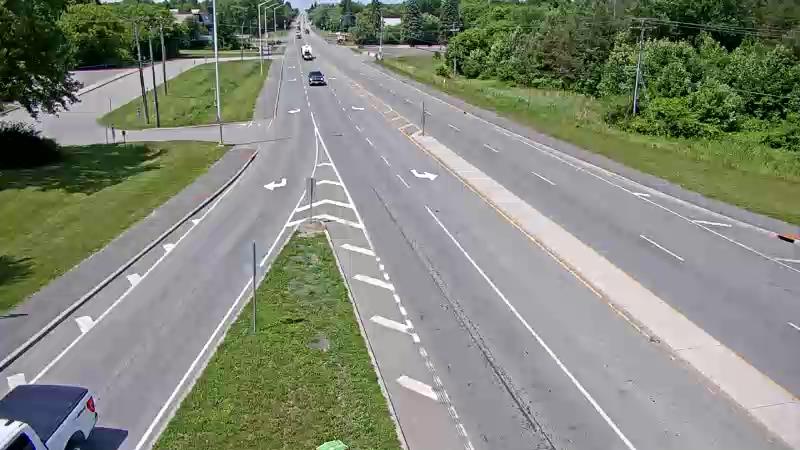 Traffic camera image at 2025-06-30 18:21:20