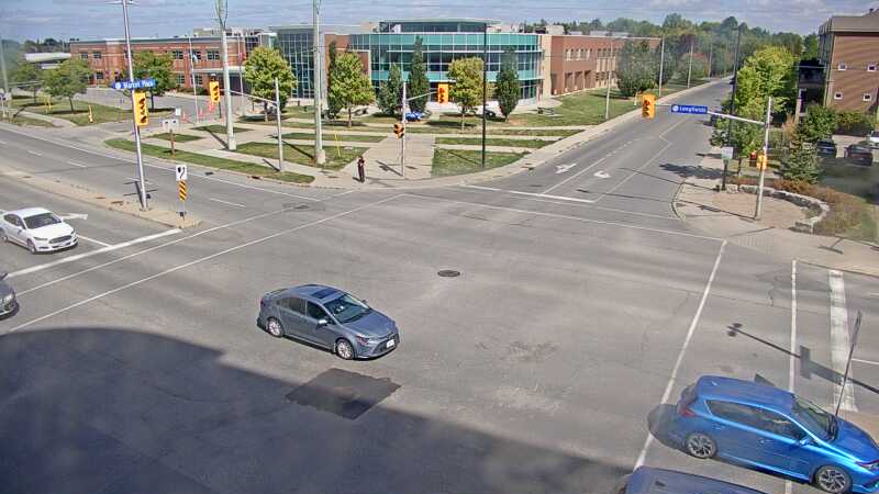 Traffic camera image at 2025-09-14 17:21:14
