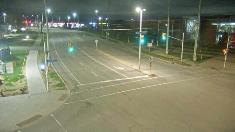 Traffic camera image at 2025-05-09 08:25:48