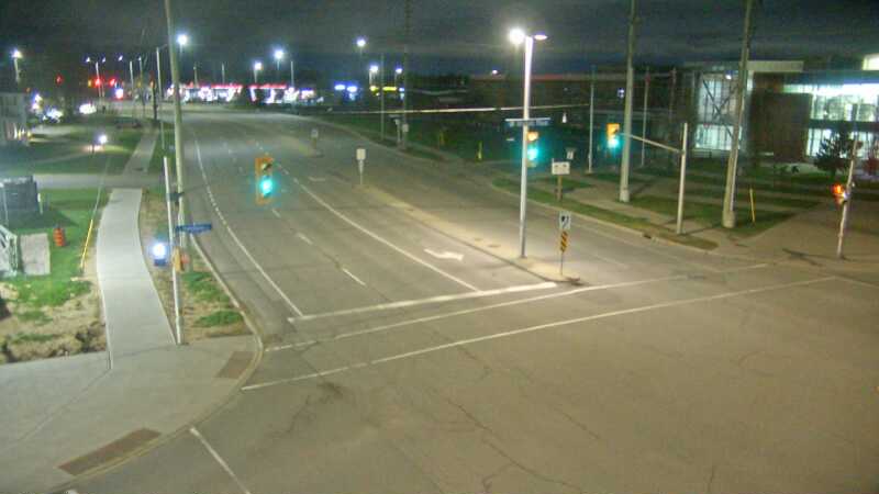 Traffic camera image at 2025-05-09 08:40:54