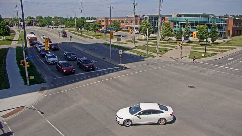 Traffic camera image at 2025-06-30 19:16:23
