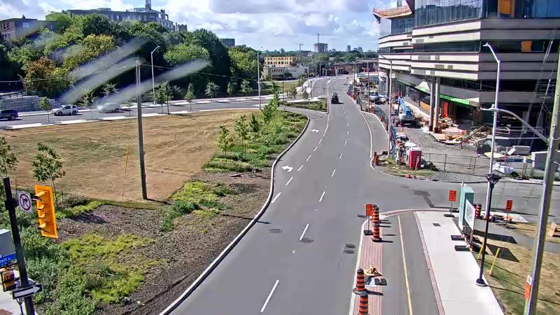 Traffic camera image at 2025-08-24 15:11:14
