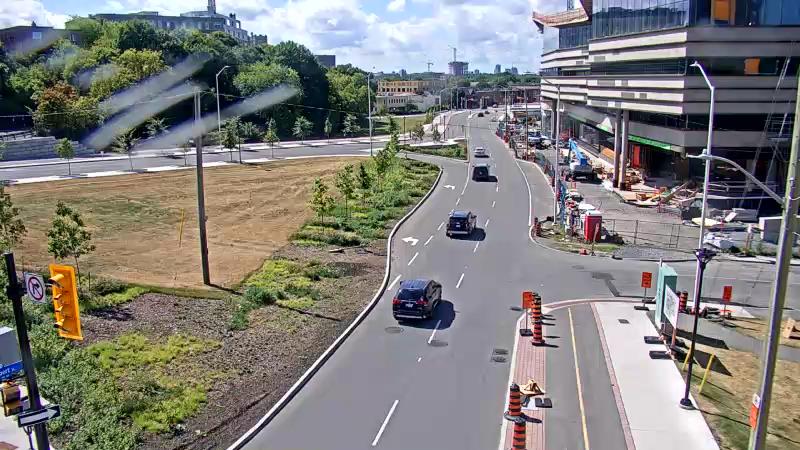 Traffic camera image at 2025-08-24 15:41:18
