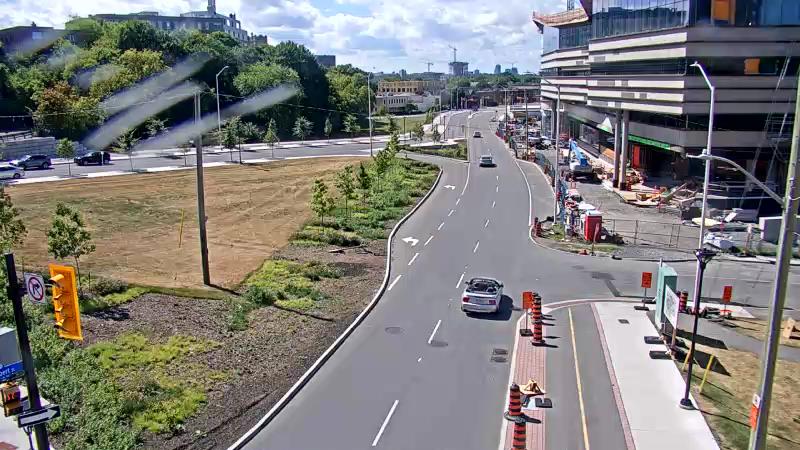 Traffic camera image at 2025-08-24 15:46:17