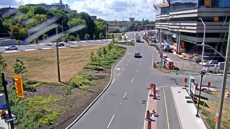 Traffic camera image at 2025-08-24 15:51:18