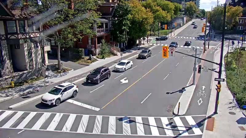 Traffic camera image at 2025-09-14 17:11:24