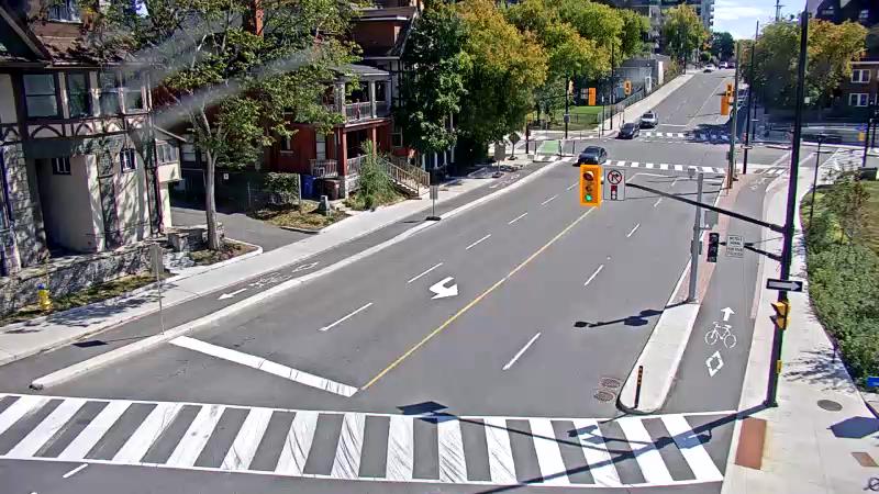 Traffic camera image at 2025-09-14 17:41:11