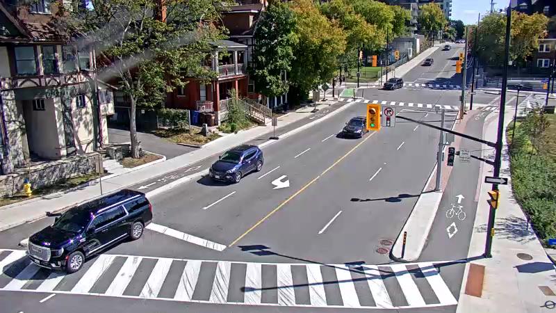Traffic camera image at 2025-09-14 18:11:21