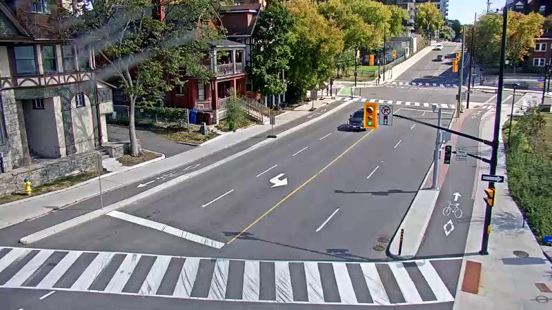 Traffic camera image at 2025-09-14 18:46:20