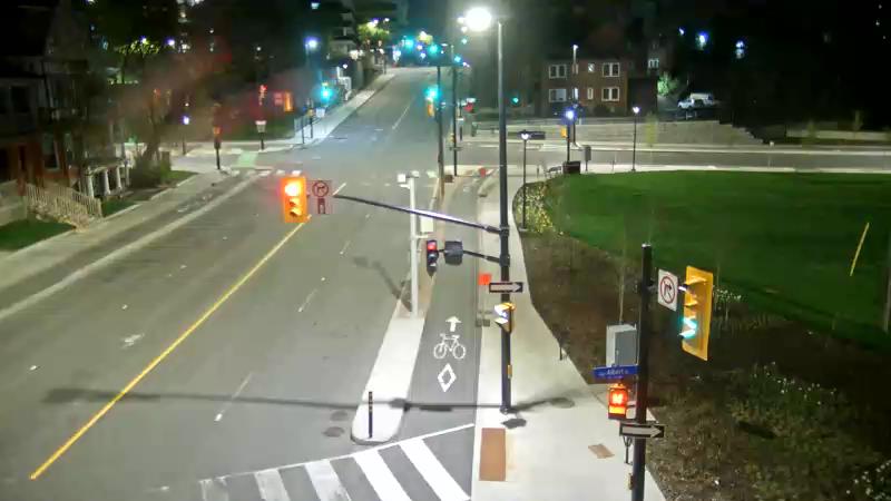 Traffic camera image at 2025-05-09 05:50:59