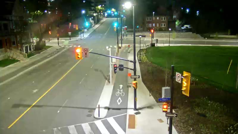 Traffic camera image at 2025-05-09 06:30:54