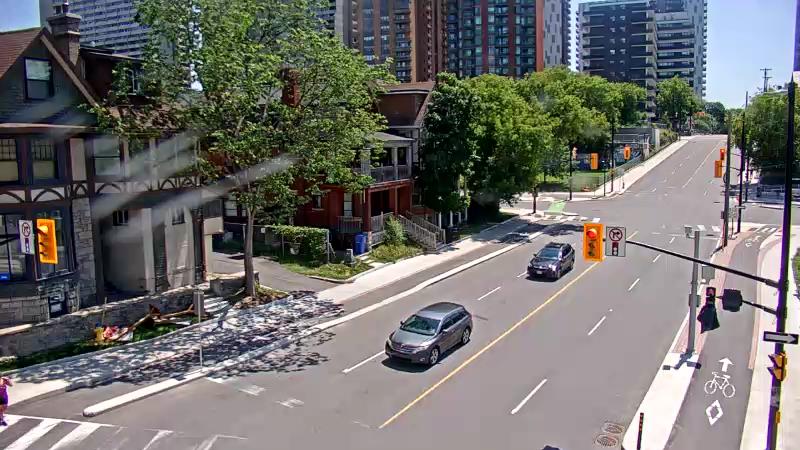 Traffic camera image at 2025-06-30 16:41:15