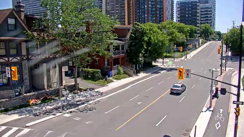 Traffic camera image at 2025-06-30 16:51:11