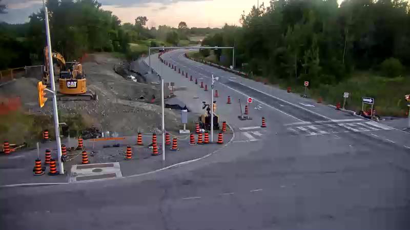 Traffic camera image at 2025-08-25 00:01:13
