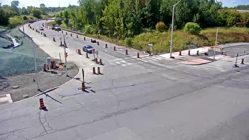 Traffic camera image at 2025-09-14 17:21:16