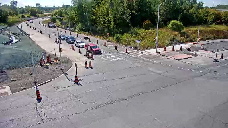 Traffic camera image at 2025-09-14 18:21:15
