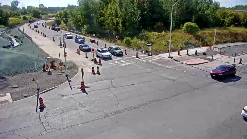 Traffic camera image at 2025-09-14 18:36:16