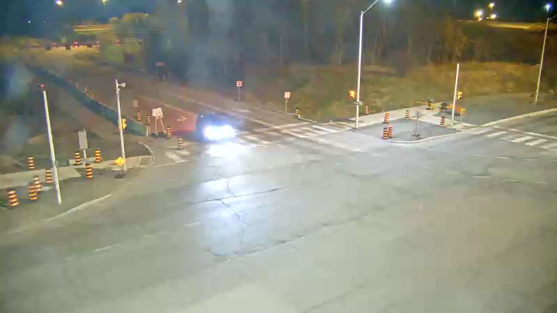 Traffic camera image at 2025-05-09 07:36:35