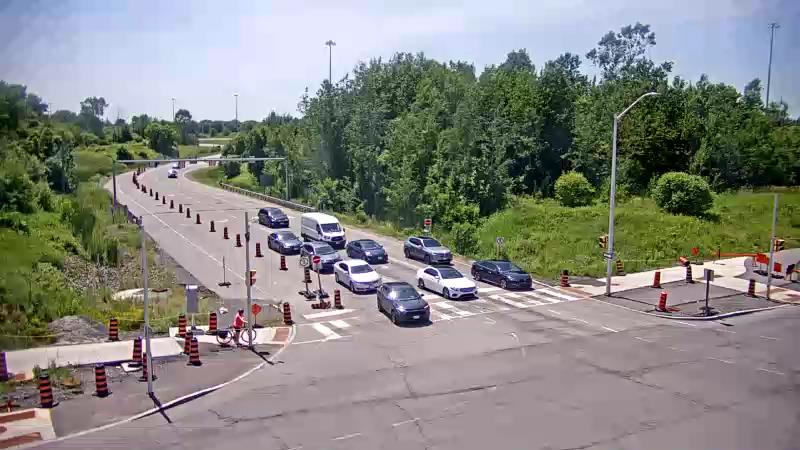 Traffic camera image at 2025-06-30 17:37:54